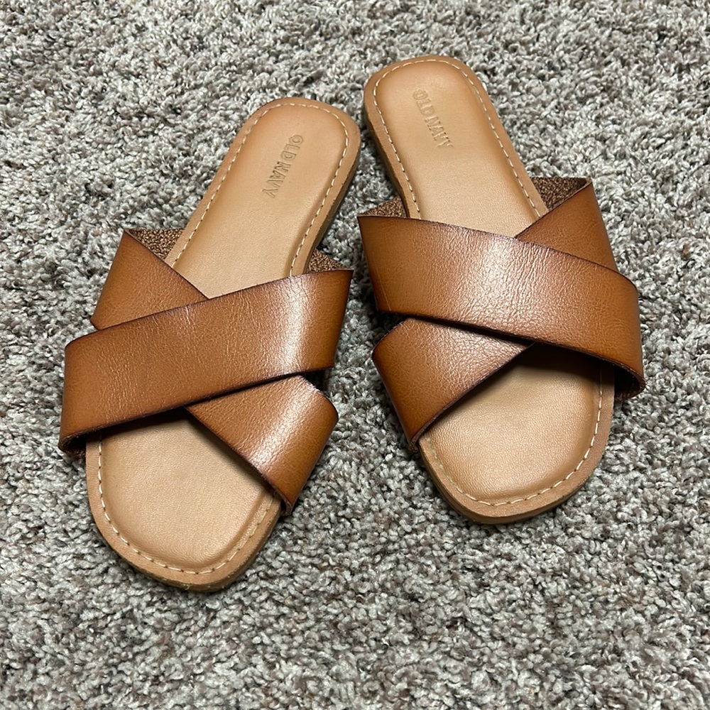 Cognac sandals